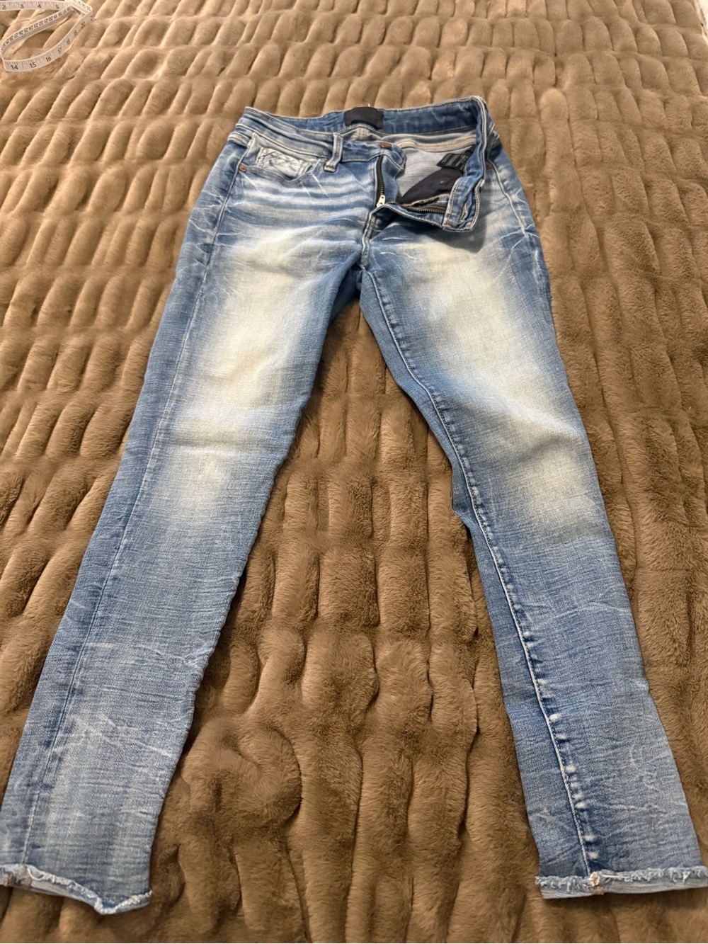 Women’s Faded Light Blue Slim Jeans - Casual Stretch Denim